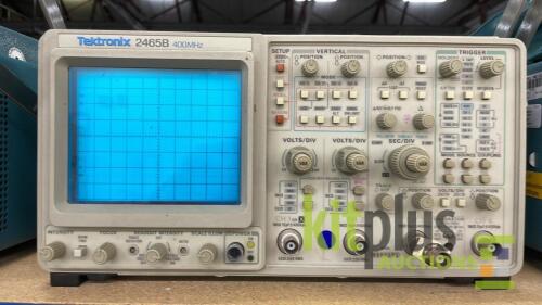 Tektronix 400Mhz oscilloscope with probes