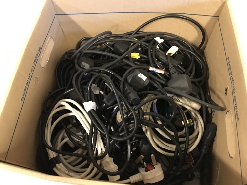 Box of assorted IEC Power Leads.