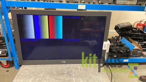 VUTRIX 26in HD QUAD Monitor with remote