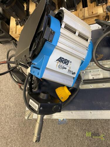 ARRI 650 PLUS Lights (Qty2)