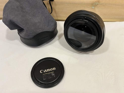 Canon EF 2 USM 16mm-35mm F2.8 Zoom Lens with Canon EF Mount.