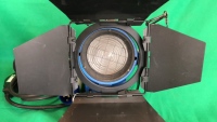 2 x Arri 650w lights contained in manufacturers box complete with power cables - 4