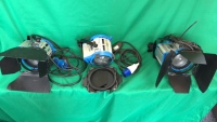 3 x Arri 650w lights contained in manufacturers box complete with cables - 4