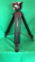 Manfrotto 504 HD Tripod head with legs, floor spreader and pan bar in original carry bag.