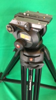 Manfrotto 504 HD Tripod head with legs, floor spreader and pan bar in original carry bag. - 3