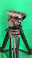 Manfrotto 504 HD Tripod head with legs, floor spreader in original carry bag. Pan handle missing. Please see lot 82 for pictures in fully extended position. - 3