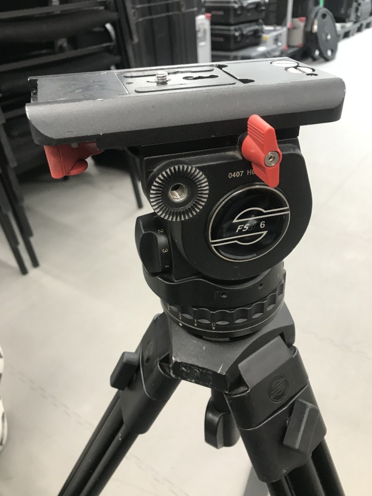 Sachtler Fsb 6 Tripod Head And Legs Mcd Auctions Timed Auction Of