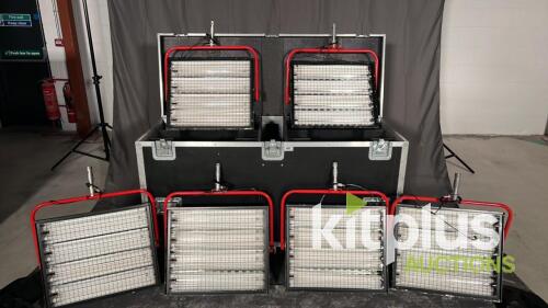 (QTY 6) Highlight 440 Fluro Lamp Kit Case inc. DMX. 4 broken tubes.