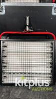 (QTY 6) Highlight 440 Fluro Lamp Kit Case inc. DMX. 4 broken tubes. - 3