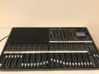 Soundcraft Si Compact 32 Audio Mixer.