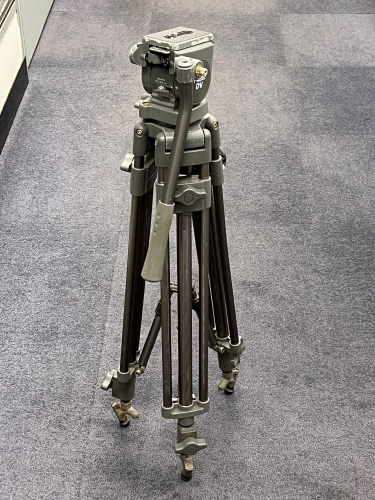 Libec H22DV Tripod System.