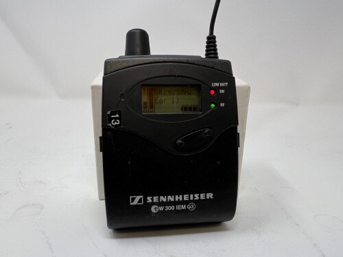 Sennheiser EK-300 IEM 516-558 MHz Diversity Receiver.