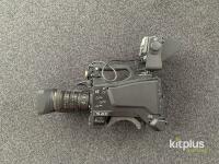 Sony HXC-D70K HD Studio Camera with Lens Package (Including 16x Fujinon Lens ). Includes HXCU-D70 CCU, DXFC50WA Viewfinder, RCP-1000 Remote, CCZ-A50 50m Cables - 10