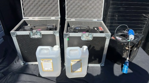 3 x La Maitre Smoke Machine in 2 x in Flightcase, 1 x No case