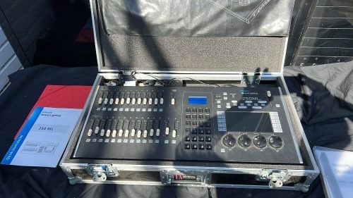 Phillips Strand 250ML lighting desk in flight case