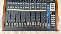 Yahama DM1000 Digital audio mixing desk - 3