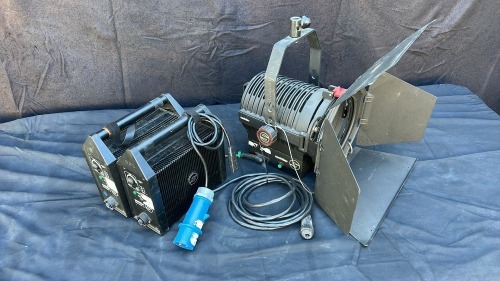 Sachtler 270D (270W) with 2x Netronic ballasts