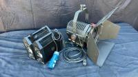 Sachtler 270D (270W) with 2x Netronic ballasts