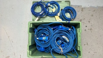 Quantity of 16amp fly leads /extension leads - contained in plastic box, various lengths