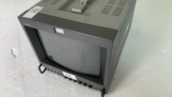 Trinitron Colour Video Monitor PVM-9042QM