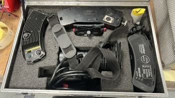 Sachtler SUNGUN reporter kit with 1x Head 200wMSR, Ballast, battery pack, charger, accessories