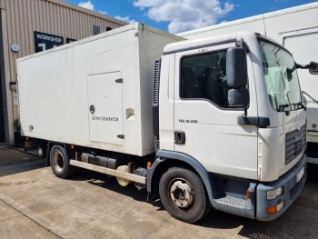 2008 12t Man Truck with Super-Silent housed 60kW Generator and Tail-lift