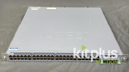 Juniper Networks EX4300-48T Network Switch, 48 Ports, SN: PE3721373090