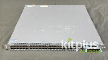 Juniper Networks EX4300-48T Network Switch, 48 Ports, SN: PE3721373180