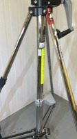 Manfretto wind-up tripod - 4