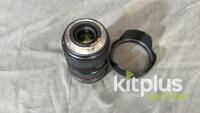 Canon 24-70mm (FF) F2.8, EF (FT: 82mm) - 4