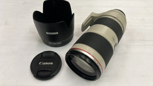 Canon Ultrasonic Zoom Lens EF 70-200mm In Soft Case, With Lens Hood ET-87. Wrapped In Bubble Wrap.