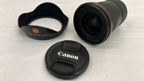 Canon Ultrasonic Zoom Lens EF 16-35mm,, With Lens Hood EW-88. Wrapped In Bubble Wrap.