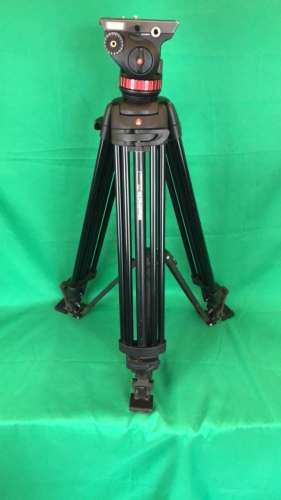 Manfrotto MVH502A Tripod, Manfrotto 546B legs, floor spreader, pan bar in a bag